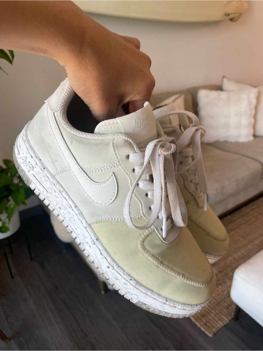 Nike Women’s Air Force 1 Low - White and Light Green size 7